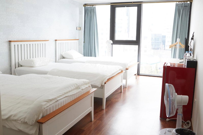 Guest 145, Gwangju, 대한민국