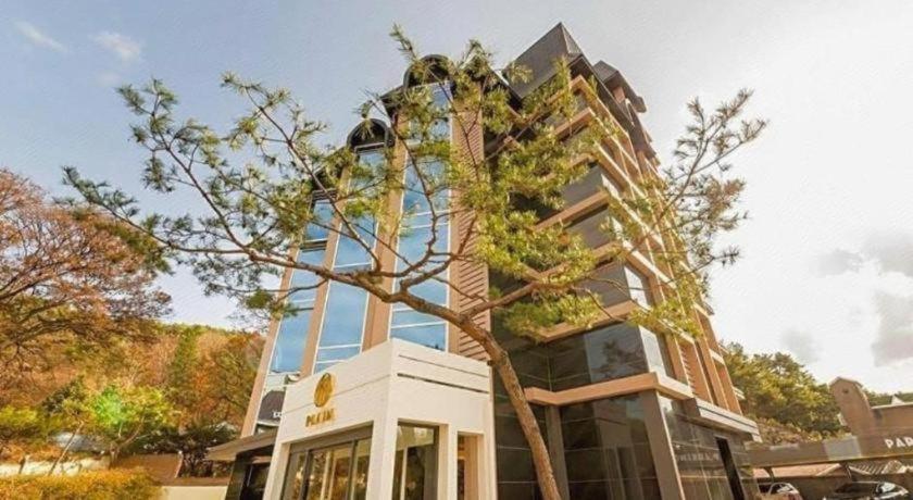 Plain Hotel, South Korea