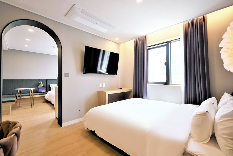 DELAMOUR Hotel, Kyosai, 대한민국