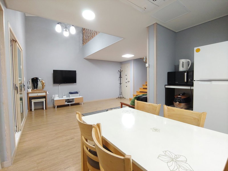 Eutteum-won Pension, Jeju, South Korea