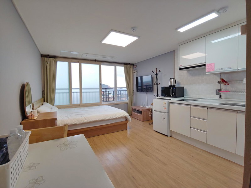 Eutteum-won Pension, Jeju, South Korea