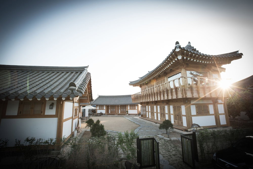 Happy Village Syeobul Guesthouse, South Korea