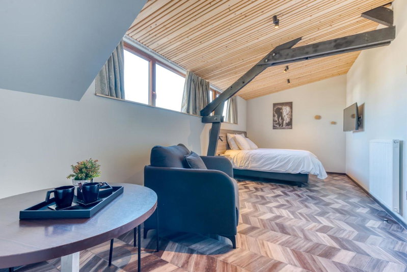 Les Chambres du Vieux Château, Abbaye dʼOrval, Belgique