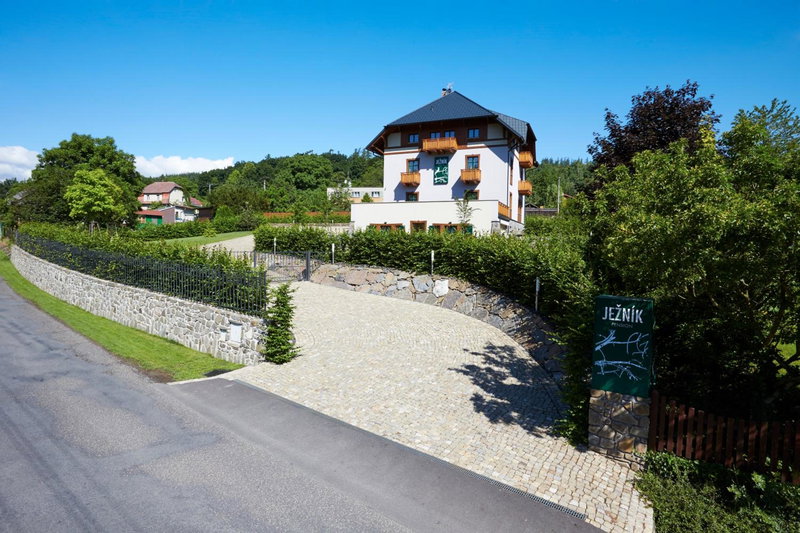 Pension Ježník, Krnov, Czechia