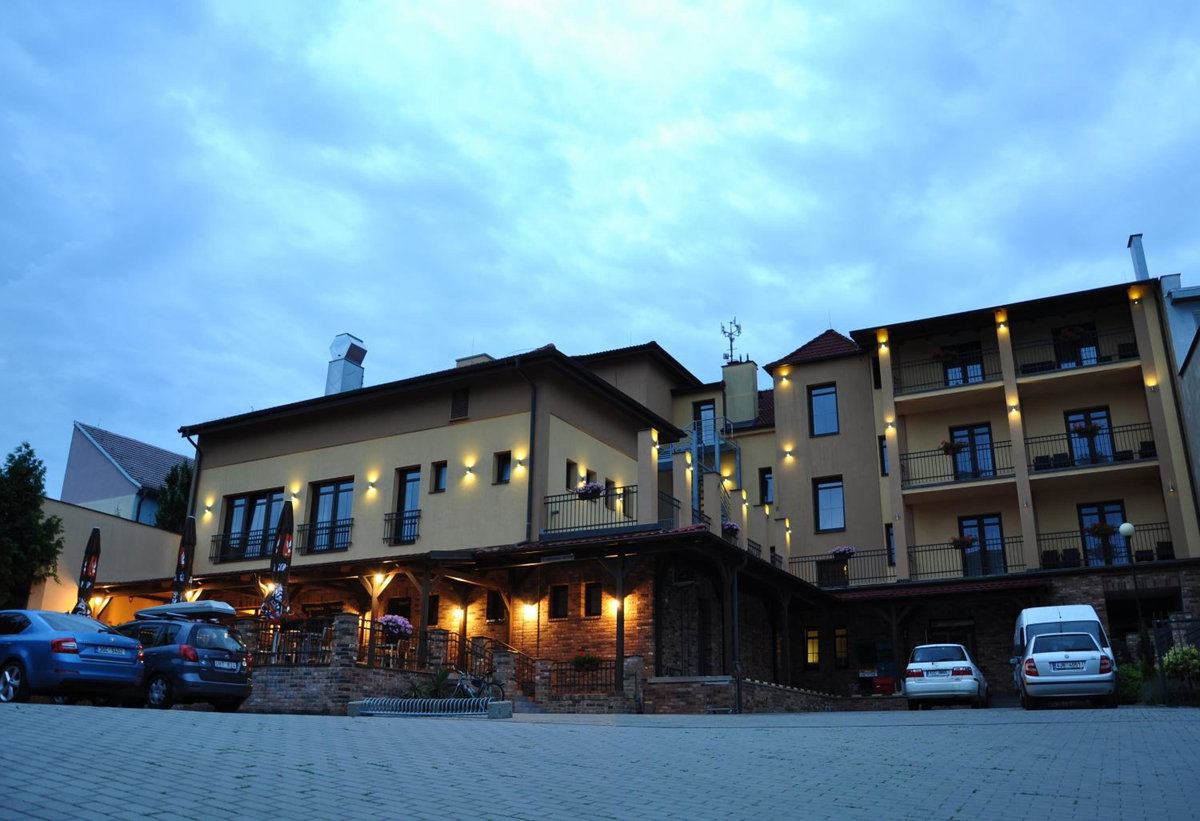 Hotel · Hotel Lidový dům, Bzenec