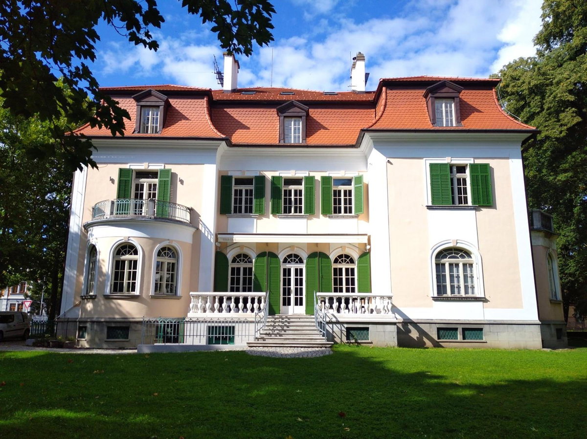 Hotel · Villa Cafe, Krnov