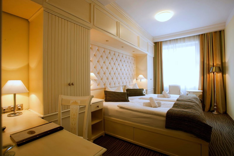 Hotel Ambiente Wellness & Spa, Karlovy Vary, Czechia