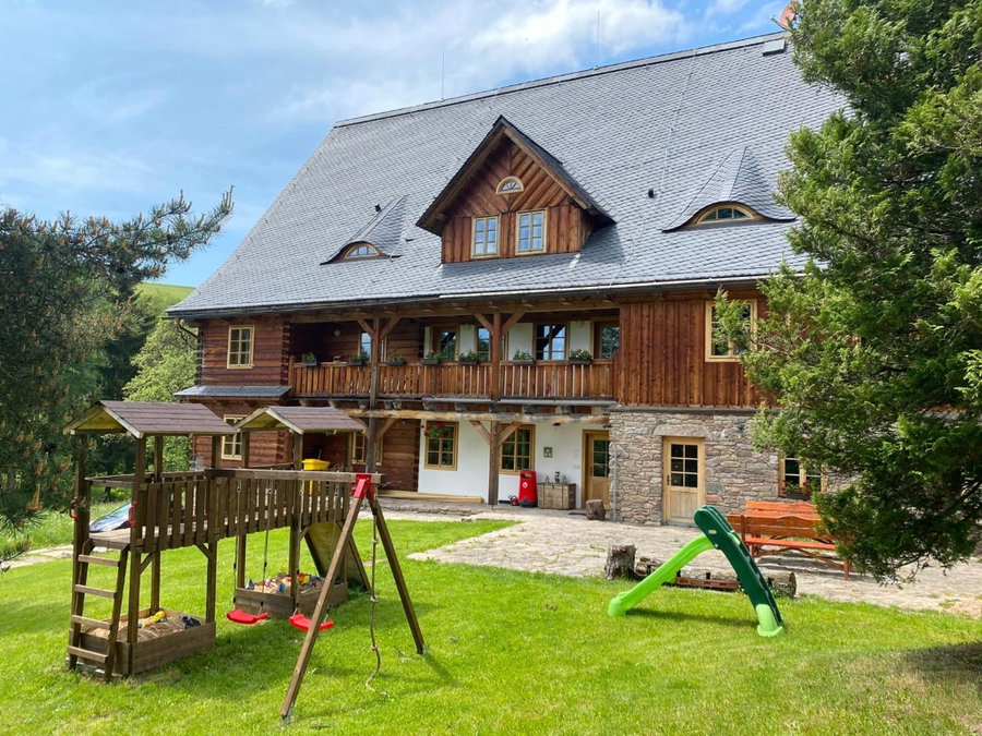 Samota u Hadince, Bartošovice v Orlických Horách, Czechia