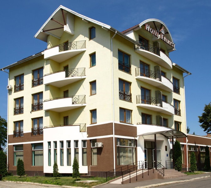 Hotel Everest, Târgu-Mureş, Romania