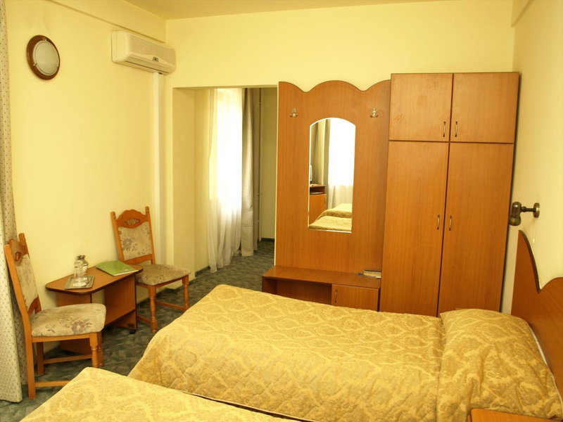 Hotel Everest, Târgu-Mureş, Romania