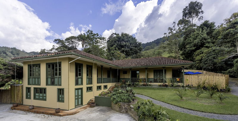 Sazagua Reserva Natural Cocora, Salento, Colombia