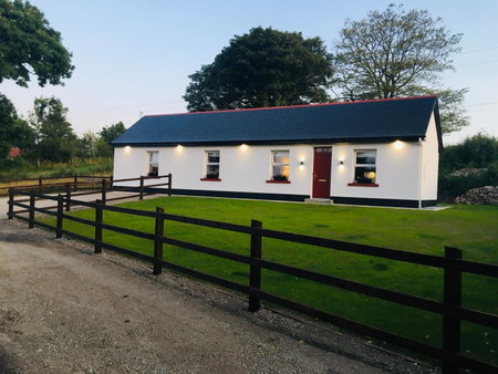 Keanes Country Cottage in The Heart Of The West, Lisacul, Ireland