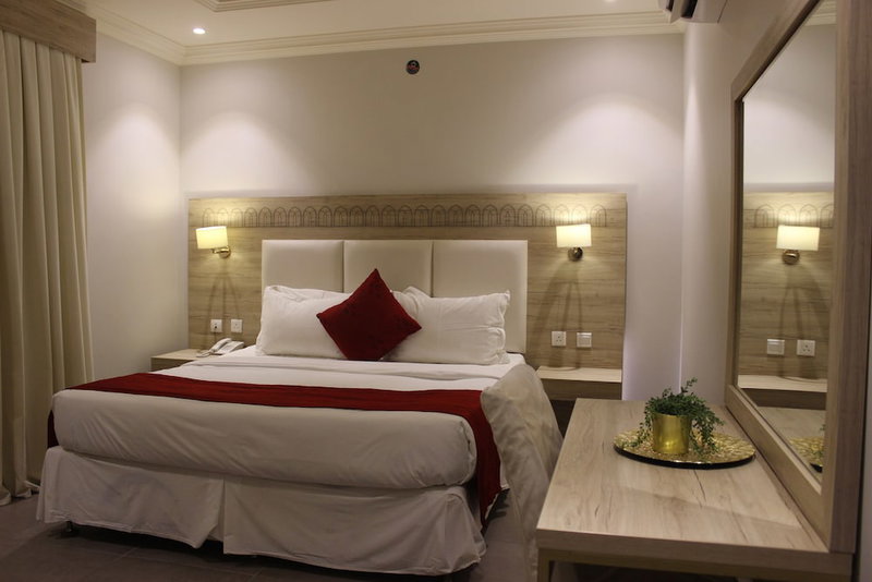 Palm Boutique company Al Zahra - شركه متجر النخيل - بالم بوتيك الزهراء, Jeddah, Саудовская Аравия