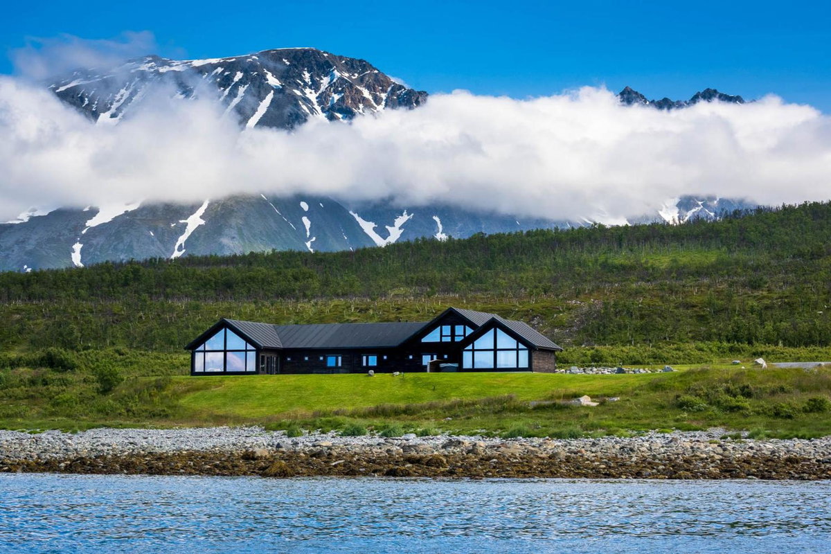 Hotel · Lyngen Experience Lodge, Nord-Lenangen