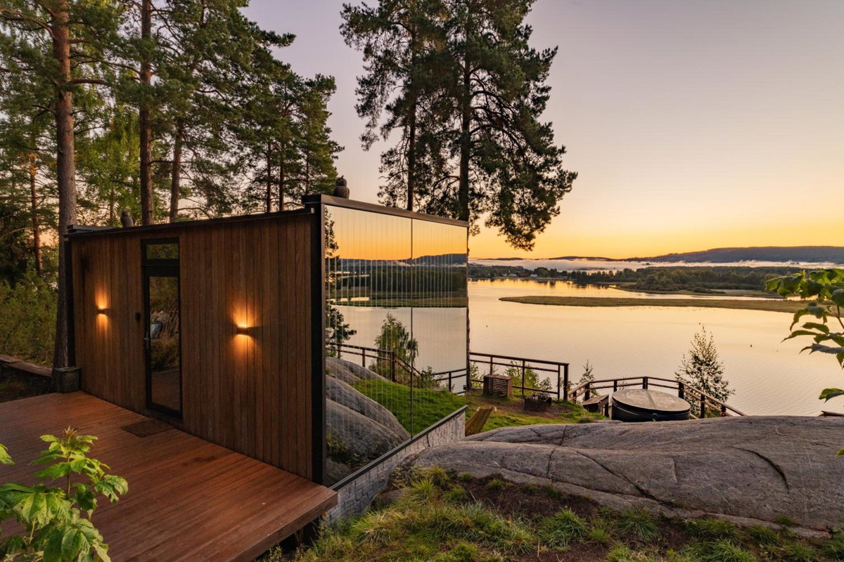 Hotel · The WonderInn Mirrored Glass Cabin - Wonderinn Delta, Hektner