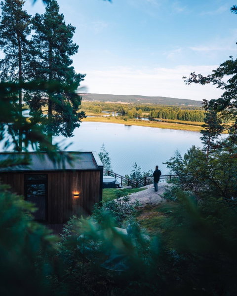 The WonderInn Mirrored Glass Cabin - Wonderinn Delta, Hektner, Norwegen