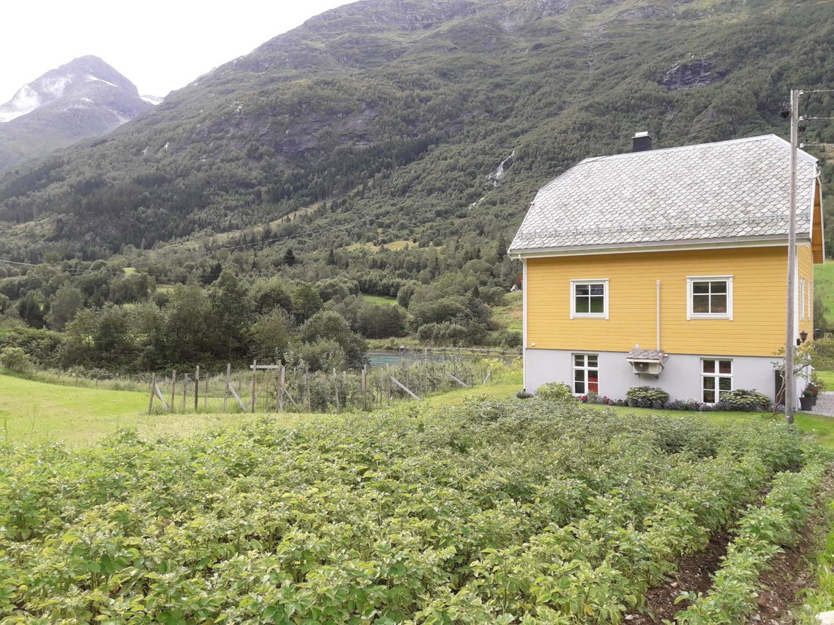 Naustvoll, Noruega