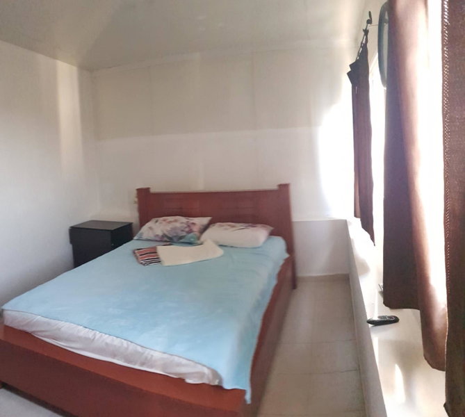 Cozy Flat with Parking well-placed near TLV Airport, Lod, Israel