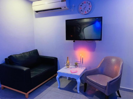 Spat Rooms VIP, Petaẖ Tiqwa, Israël
