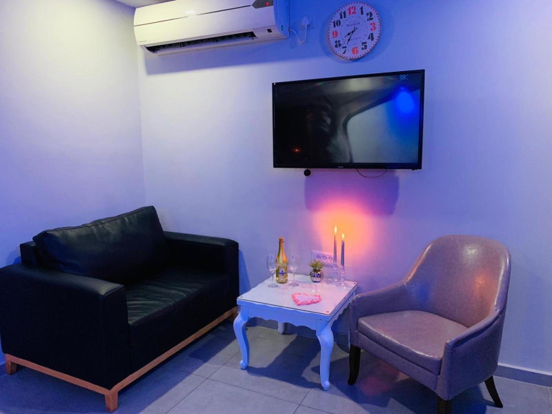 Spat Rooms VIP, Petaẖ Tiqwa, Israël