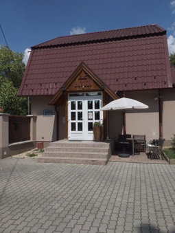 Kata Panzió, Oroszlány, Ungarn