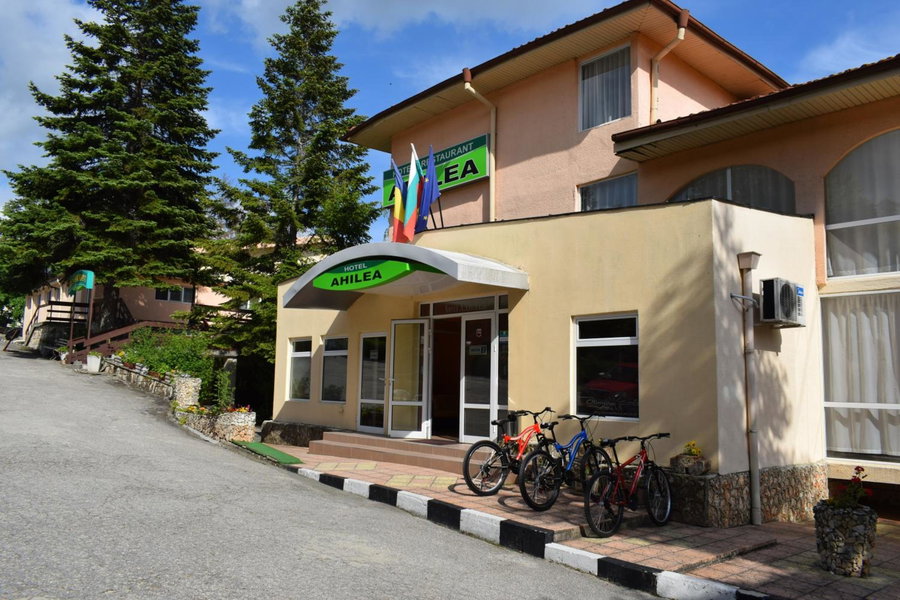 Ahilea Hotel - Free Pool Access, Balchik, Bulgaria