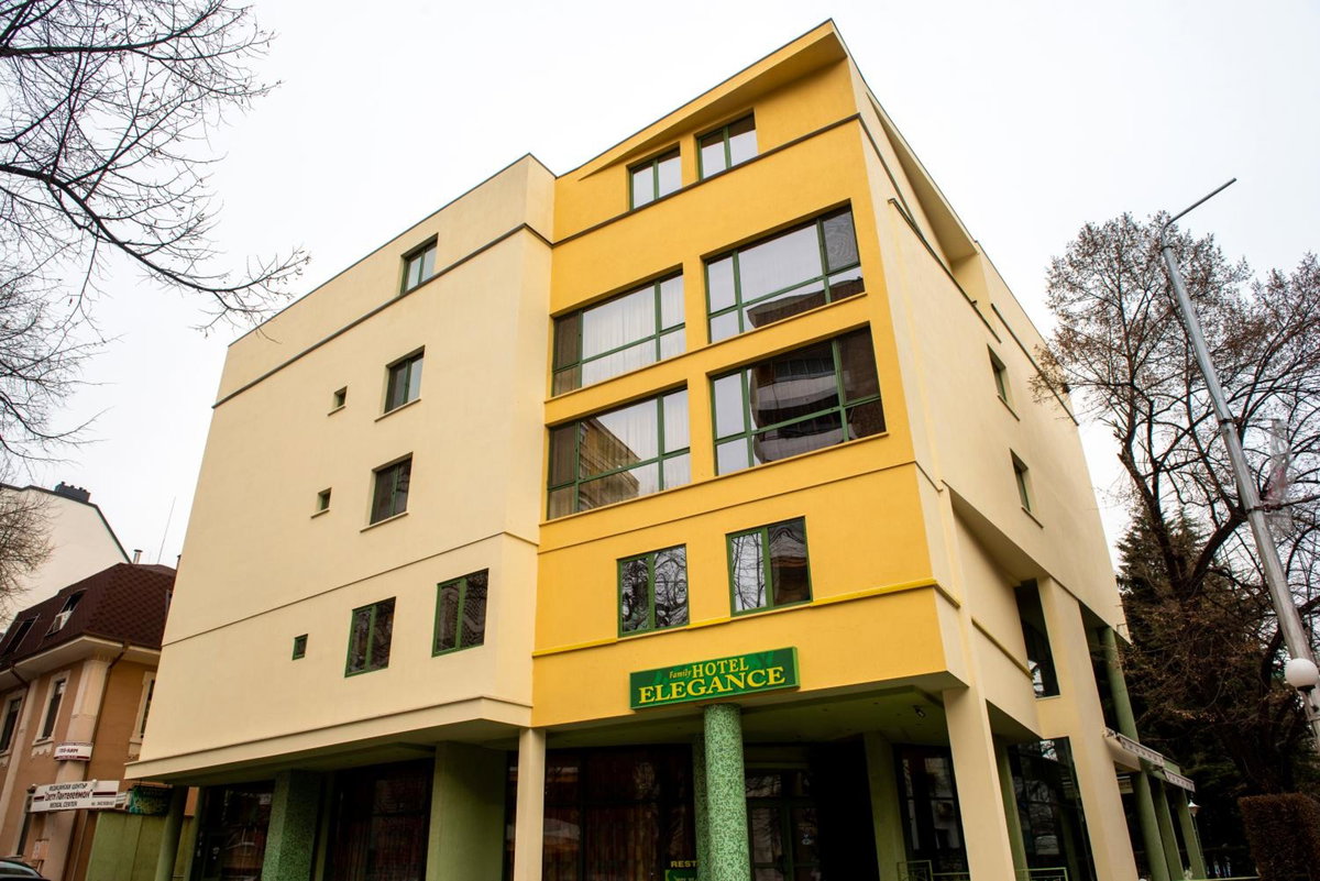 Hotel Elegance, Болгария