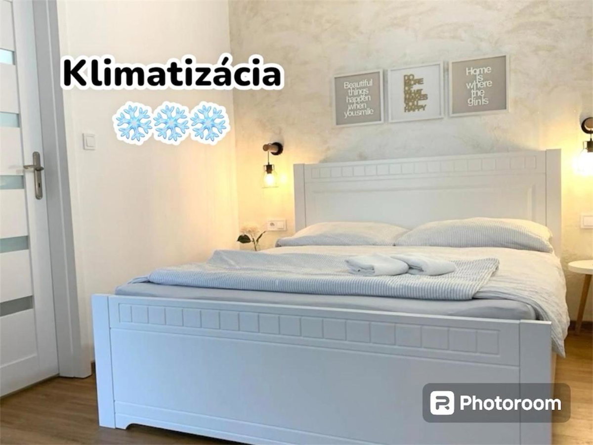 Hotel · Apartmány ZELENÝ DOM, Nove Zamky