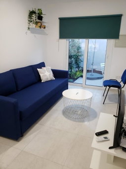 Modern & Cozy Studio w/ Backyard Near City Center, Limassol, Кипр