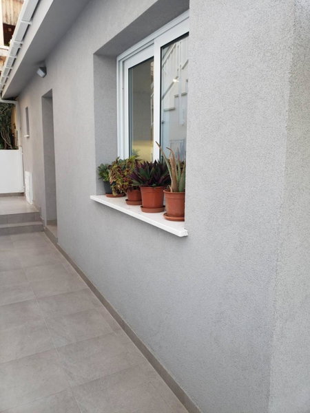 Modern & Cozy Studio w/ Backyard Near City Center, Limassol, Кипр