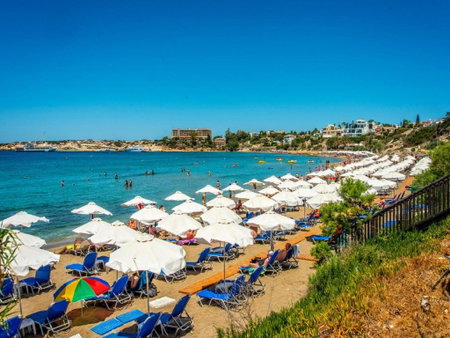 Villa Coralia Gardens 1km From Coral Bay Beach, Coral Bay, Cyprus