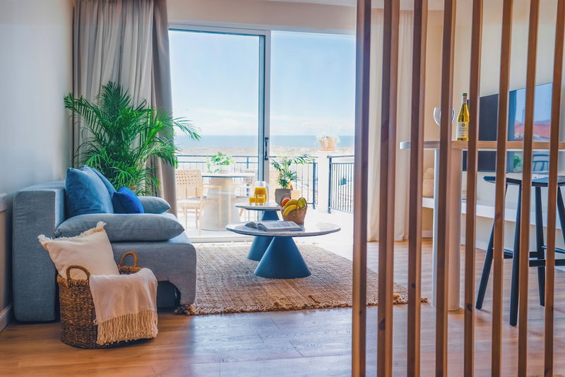 WellClub Family Wellness & Sea View Suites, Chlorakas, Chypre