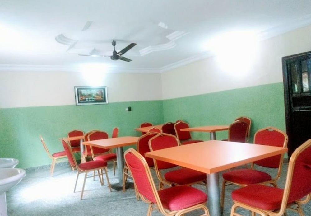 Hotel · Sycamore Royals Hotel Jahi, Abuja