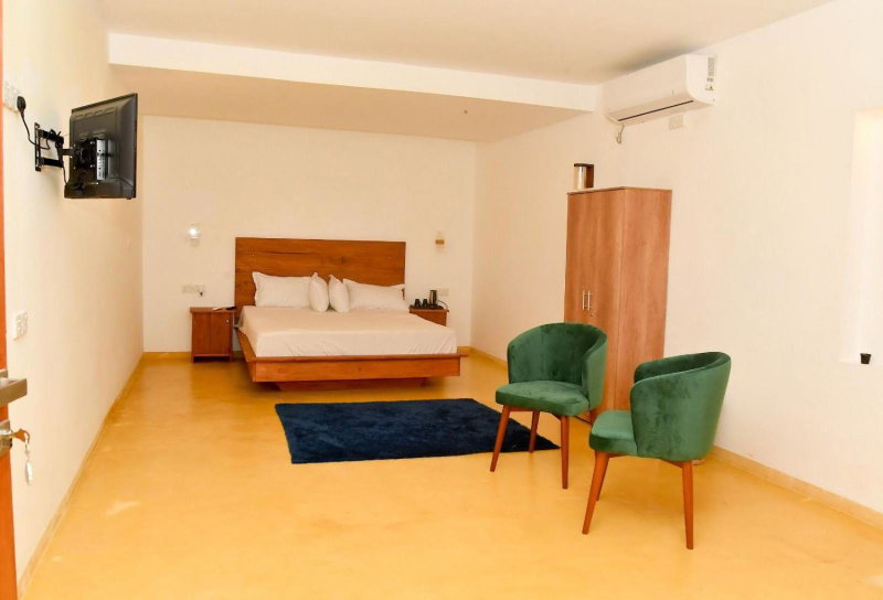 Sri Lanka Beach House Hotel and SPA, Hikkaduwa, Шри-Ланка