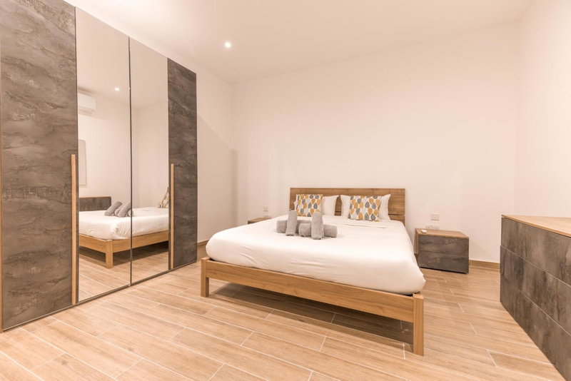 ORSOLA - New 2 BEDROOM Apartment, Valletta, Malta
