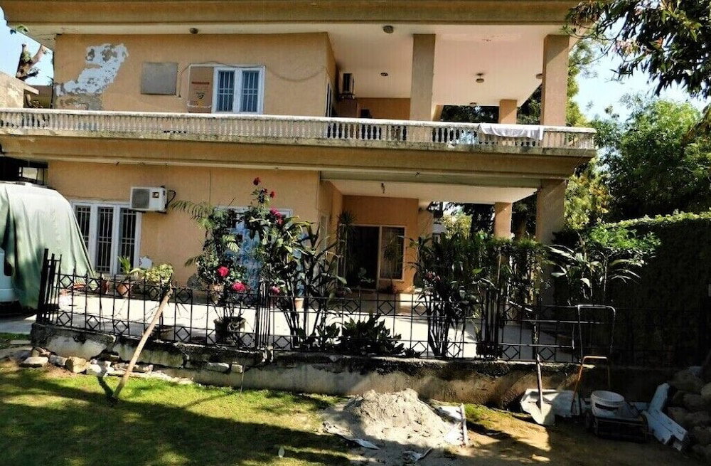 Hotel · Milton Guest House, Islamabad