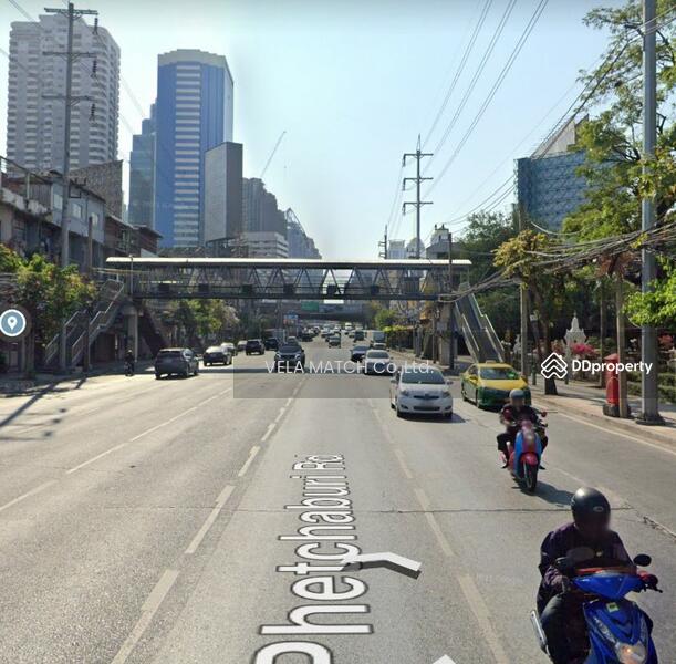 V/M 251.1 Empty land for rent on the roadside, Soi Phetchaburi, Makkasan Subdistrict, Bangkok., Thailand
