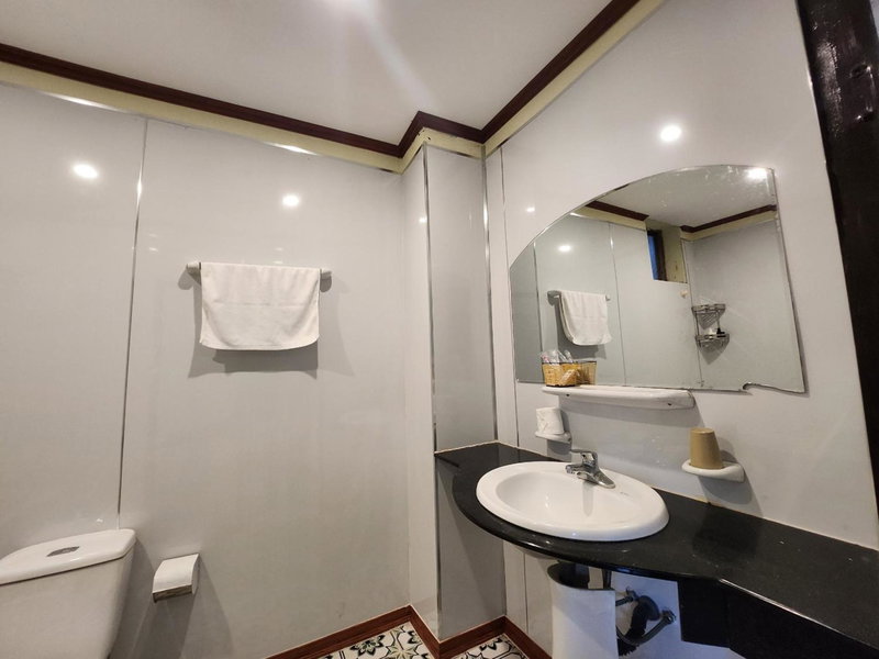 TUAN Central Hotel, Hanoi, Vietnam