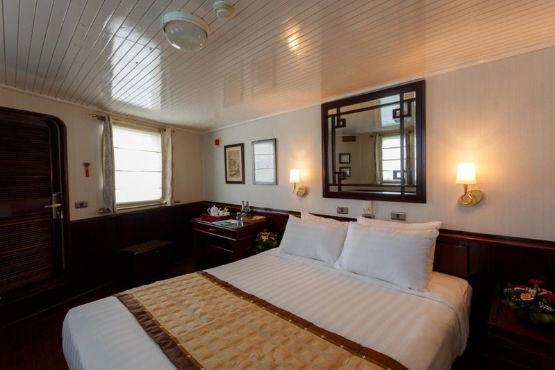 Emeraude Classic Cruises, Ha Long, Vietnam