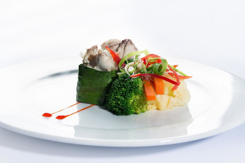 Emeraude Classic Cruises, Ha Long, Vietnam