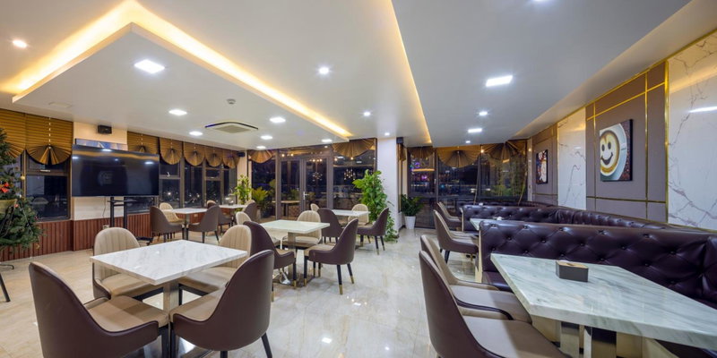 Diamond Luxury Hotel, Ha Long, Vietnam
