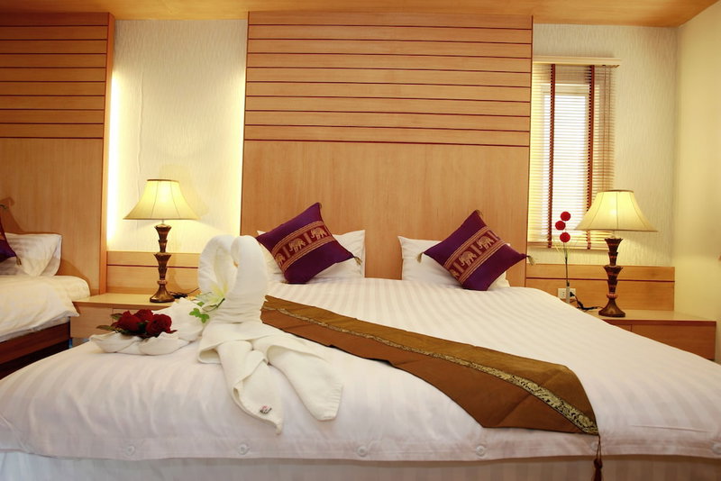 Patong Terrace, คาทุ, ประเทศไทย