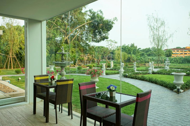 Nantra Chiangmai Riverfront Hotel, Чиангмай, Таиланд