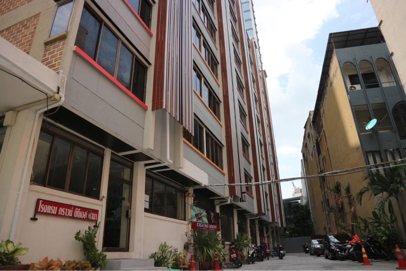 Crown BTS Nana Hotel, มักกะสัน, ประเทศไทย
