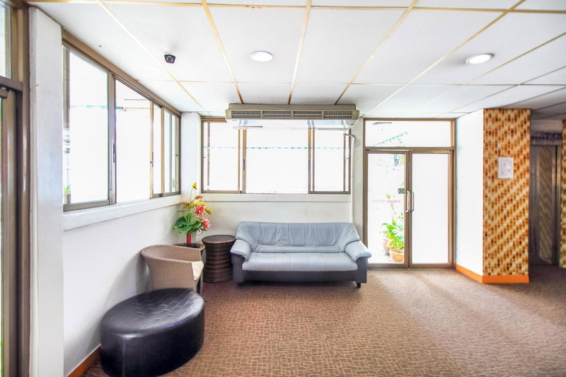 Crown BTS Nana Hotel, มักกะสัน, ประเทศไทย