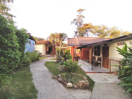 Samet Bellhouse, Ban Phe, ประเทศไทย