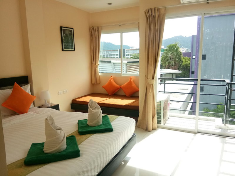 Island Patong Beachfront Apartments, Patong, Таиланд