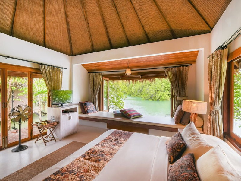 The Blue Sky Resort Koh Payam, Ranong, Thailand