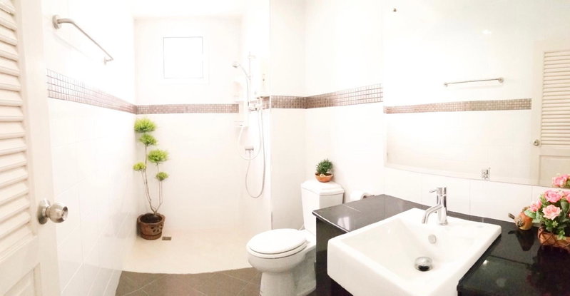 J.Holiday Inn Krabi, Krabi, ประเทศไทย