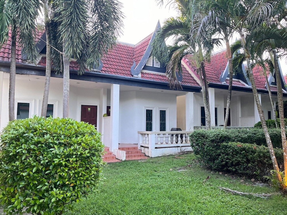 Отель · Z&Z Resort, Rawai